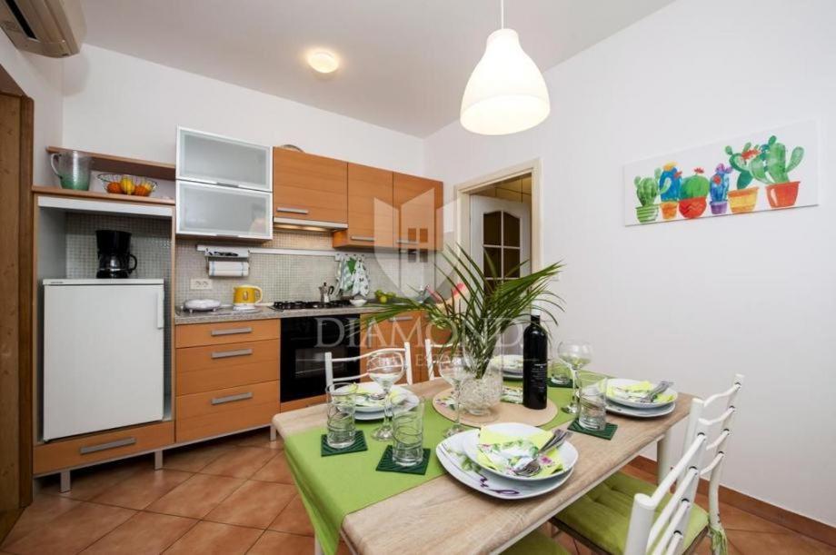 Appartement Santa Eufemia Rovinj 10Min Walk To City & Free Garage Parking Extérieur photo